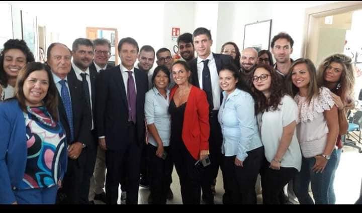 L'EX SINDACO PASCALE TORNA A SULMONA PER VEDERE IL "ATTRITOR MILL" CONFETTI PER IL COMMISSARIO COME BUON AUSPICIO