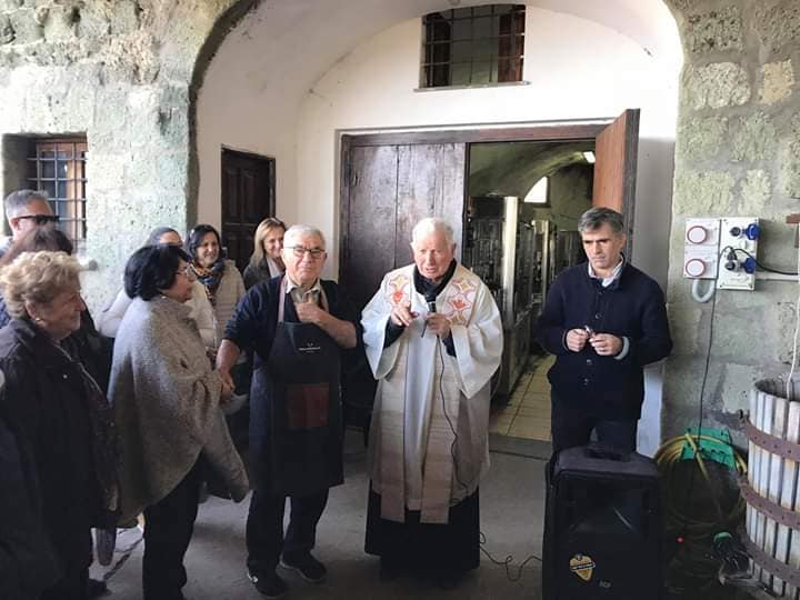 BENEDIZIONE DEL VINO NUOVO ALLE CANTINE PIETRATORCIA