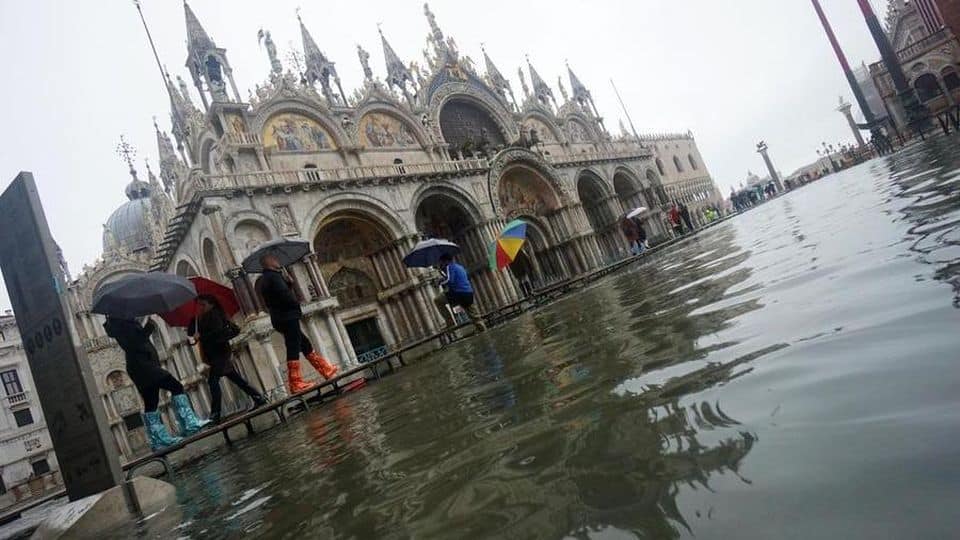 PERCHÉ NON BISOGNA DARE NEMMENO UN CENTESIMO PER VENEZIA