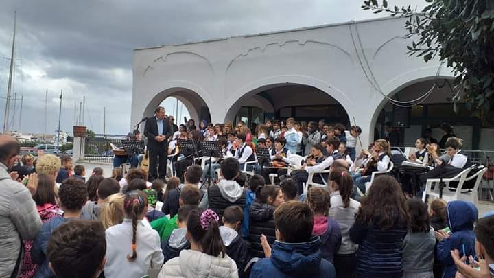 ANCHE CASAMICCIOLA RICORDA I CADUTI DI TUTTE LE GUERRE 4 NOVEMBRE A PIAZZA MARINA