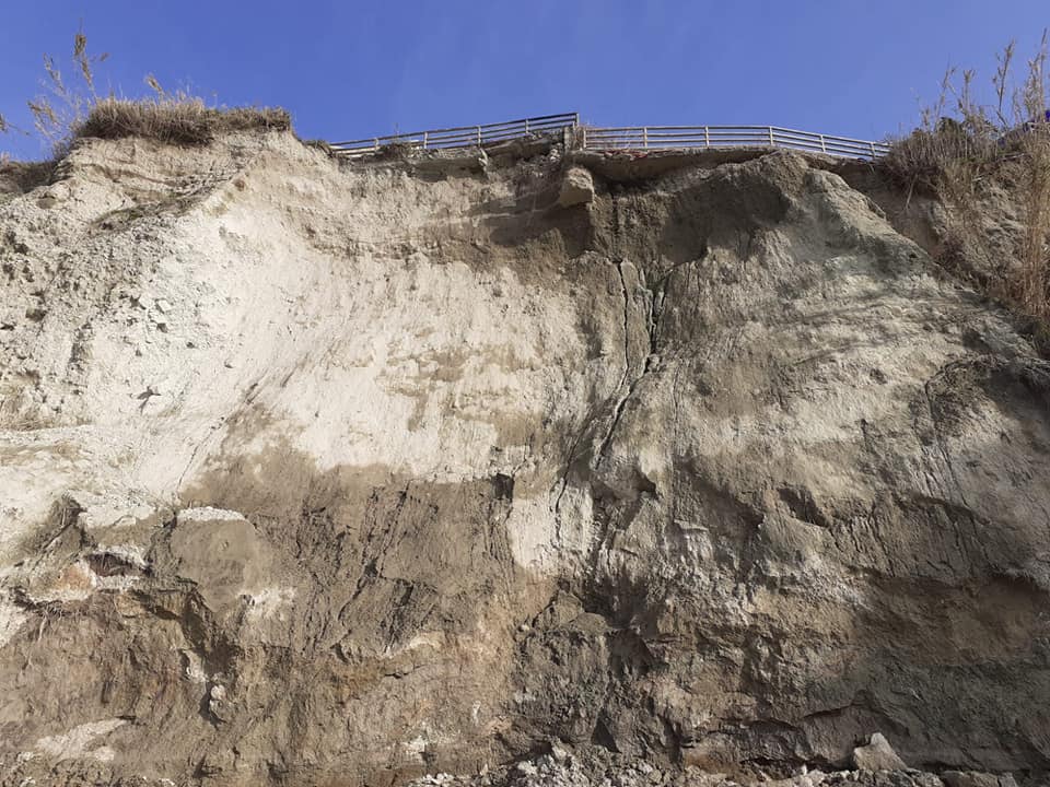 CAVA DELL'ISOLA, IL PRIVATO È PRONTO. IL COMUNE DI FORIO TARDA A CONCEDERE IL PERMESSO DI COSTRUIRE. PERCHE'?