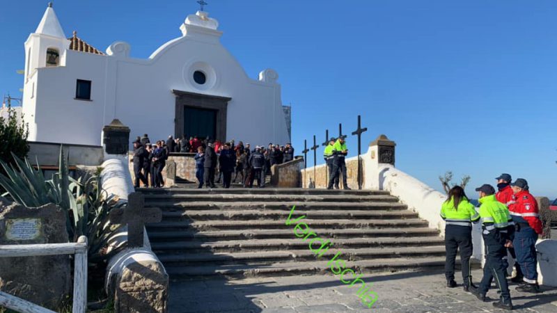 ALLA CHIESA DEL SOCCORSO LA SANTA MESSA, PER ONORARE SANTA BARBARA