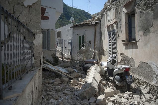 RICOSTRUZIONE POST TERREMOTO.CHE ISCHIA NON SIA FIGLIA DI UN DIO MINORE