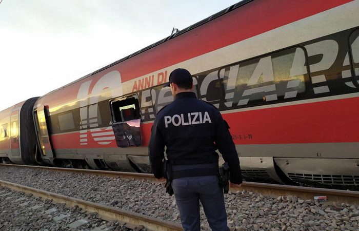 Frecciarossa deraglia a Lodi