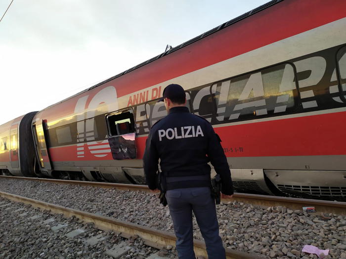 Frecciarossa deraglia a Lodi