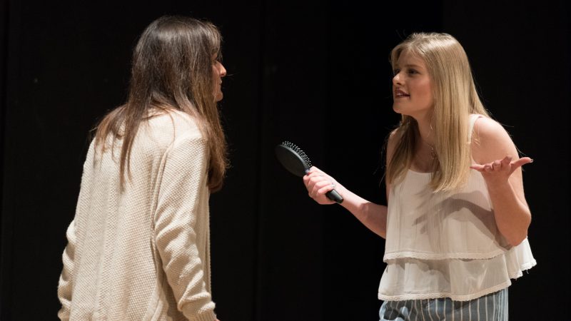 Sabato e domenica gli uomini di mondo in “Pagamento alla consegna”