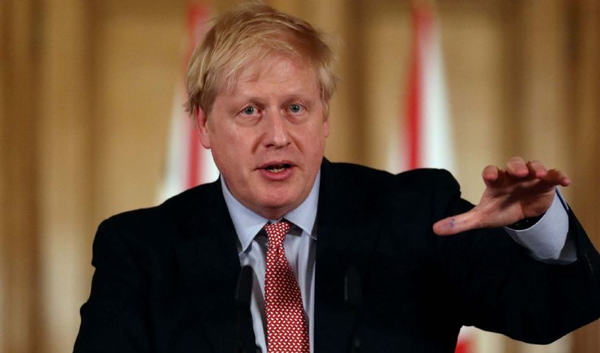 La brutalità del Premier Johnson: «molte famiglie perderanno prematuramente i loro cari»