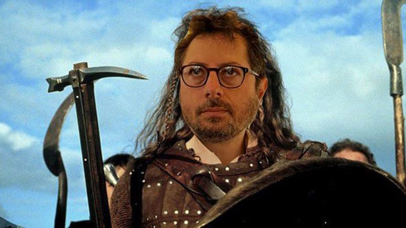 Borrelli e la condivisione di quelle fake news che sporcano la nostra terra