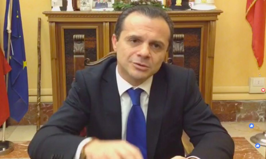Petizione popolare per difendere il sindaco di Messina, Cateno De Luca