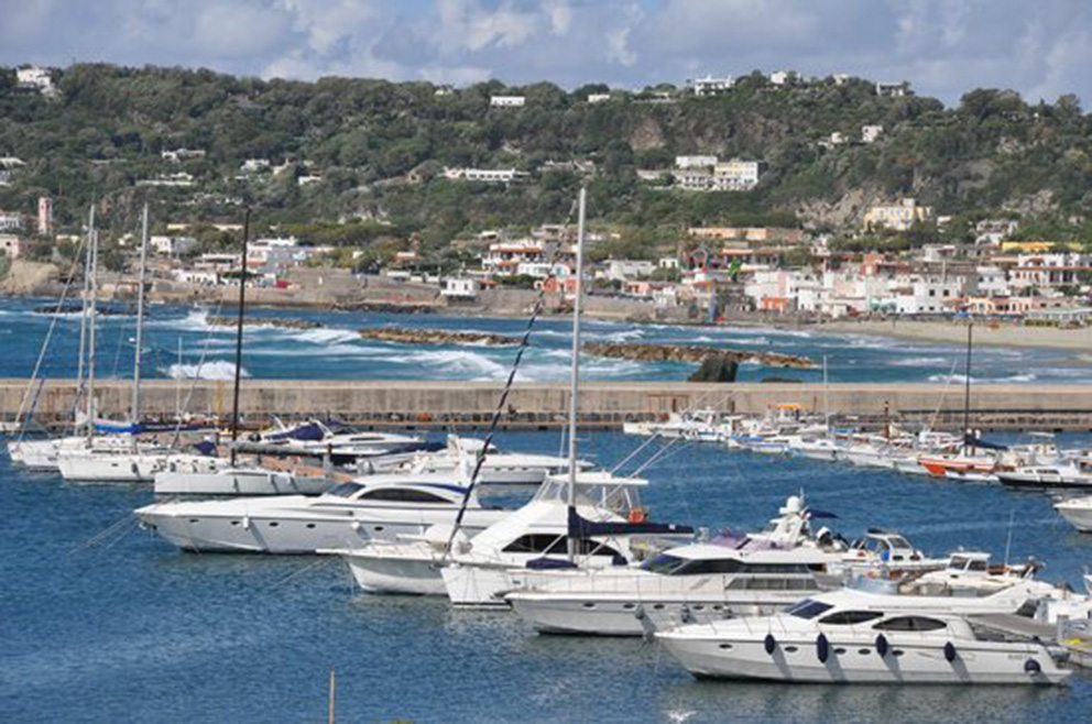 Covid-19. Da domani riparte la cantieristica nautica, via libera in Campania