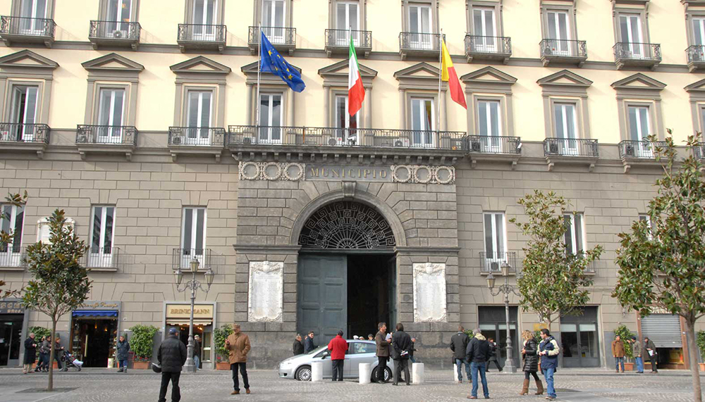 L’avv. Federico Manna chiede a Mediaset di sospendere le “ospitate” a Feltri