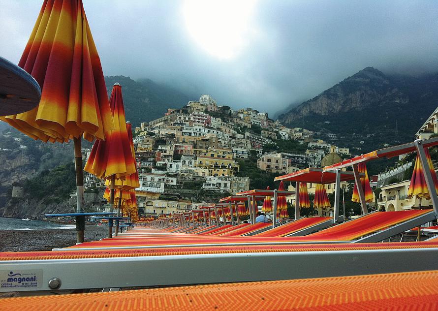 L’appello dell’Abbac e Filp Cisal: La Regione trovi una soluzione. Turismo crollato e senza prospettive