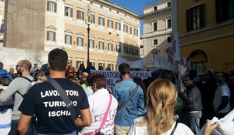 PMLI sostiene la lotta dei lavoratori stagionali: sono la colonna portante dell’economia isolana