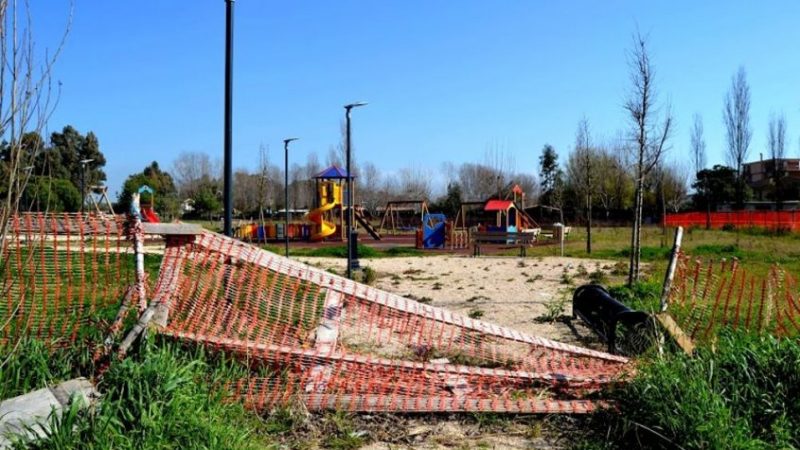 Latina: l’amministrazione comunale impedisce di fatto l’accesso al verde pubblico