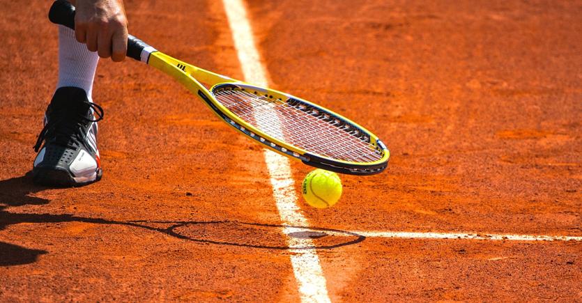 Covid-19, aggiornamenti su tennis e asporto