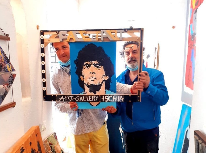 L’artista Gianni Mattera Adelante e i suoi dipinti vanno in mostra nel Borgo di Ischia Ponte