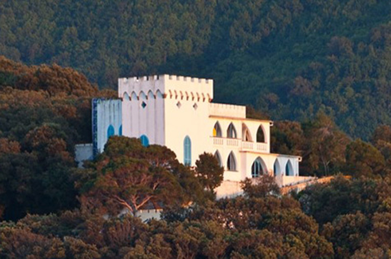 LA COLOMBAIA SI RISVEGLIA CON TRE MESI CON I GRANDISSIMI DELLA CULTURA ITALIANA NELLA VILLA DI LUCHINO VISCONTI