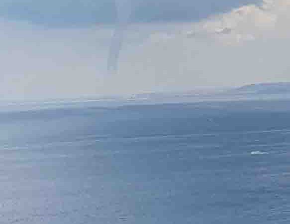 Tromba marina a Ischia (video)