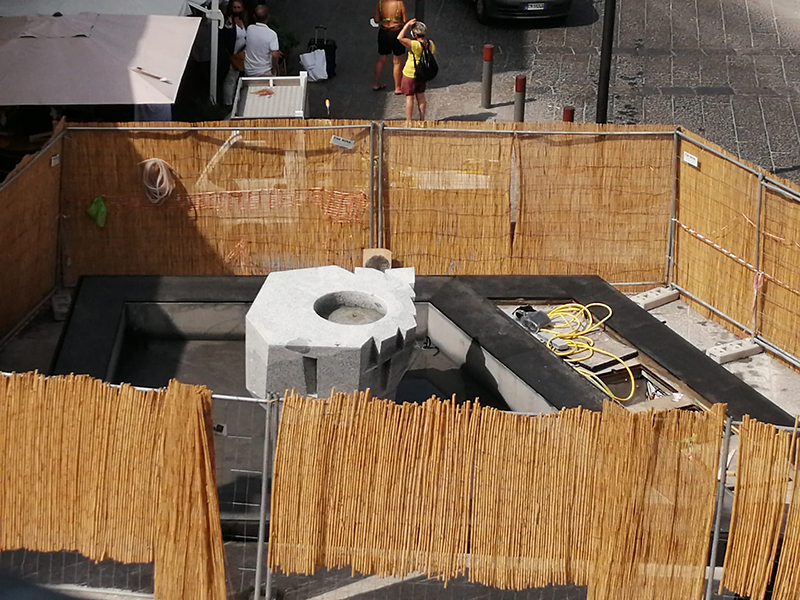 Inaugurata la fontana a Forio (video)