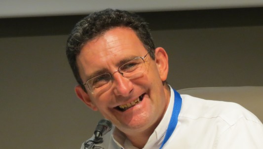 Papa Francesco nomina Don Michele Artuoro Vescovo ausiliare di Napoli. Il primo di Procida