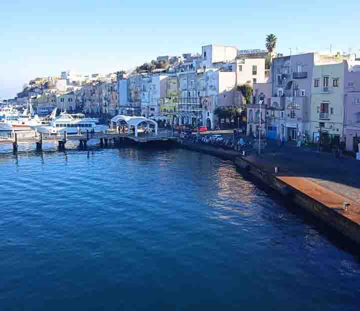 Procida Capitale della Cultura, la Regione potenzia il piano trasporti