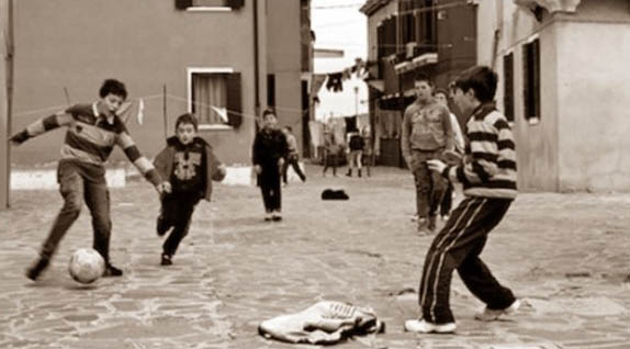 Noi che con niente, avevamo tutto