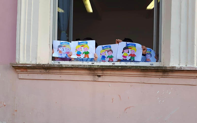 Procida, l’istituto Capraro accoglie i nuovi piccoli studenti ucraini