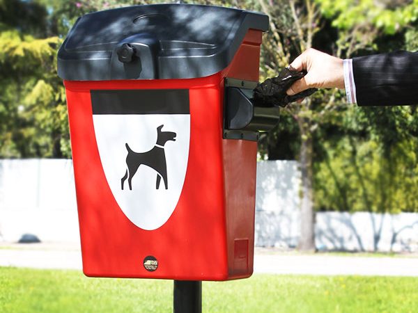 Forio, cercasi cestini disperatamente