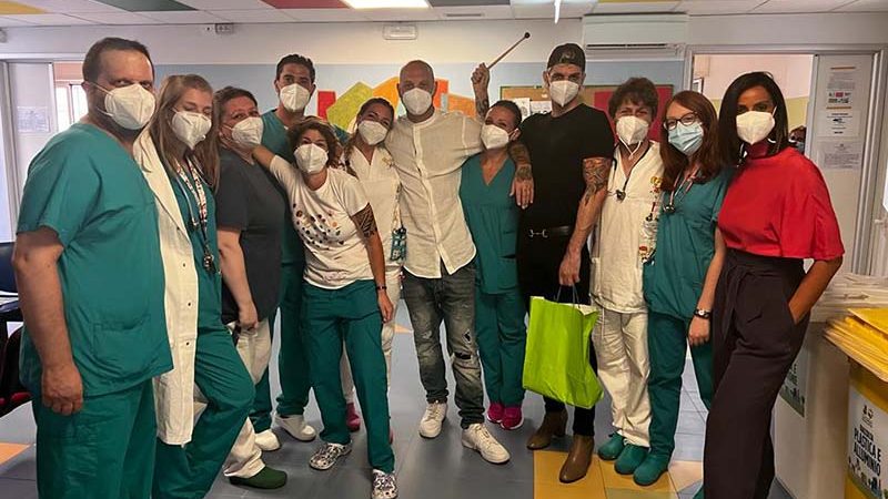 Achille Lauro e Clementino in visita al Pausilipon