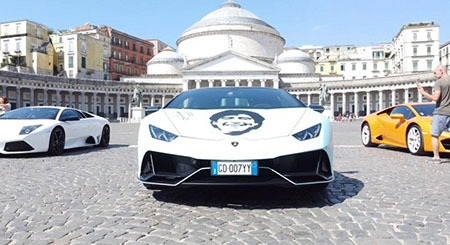 “Bull Days”, al Plebiscito la Lamborghini dedicata a Maradona (video)