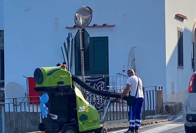 Forio. Questa mattina è ripreso il servizio di aspirazione