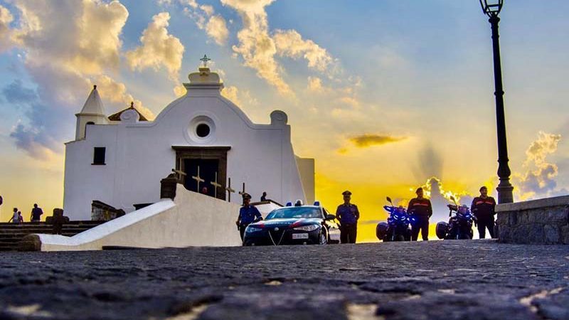 Sulla pagina ufficiale dell’Arma dei Carabinieri appare la chiesa del Soccorso di Forio