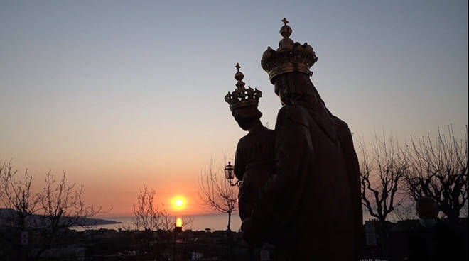 In mostra “I tesori della Madonna del Lauro” della basilica di Meta