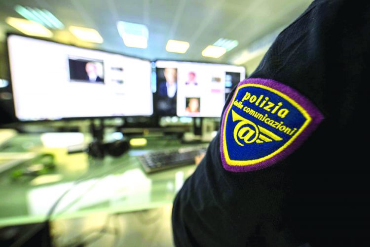 Operazione “Black Room” della Polizia di Stato in tutta Italia (video)