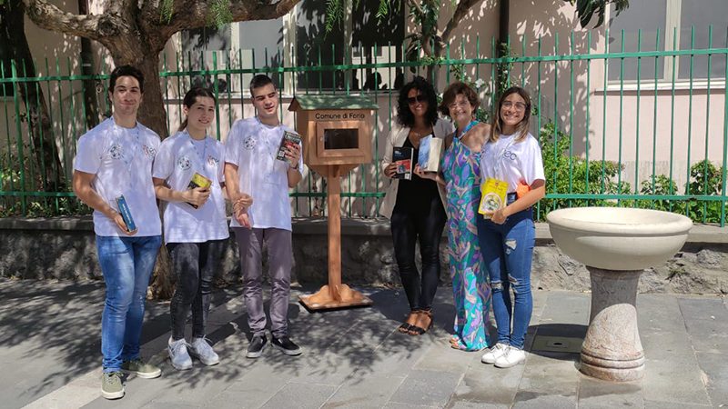 Book Crossing: installate le casette della lettura presso gli istituti Comprensivi del comune di Forio