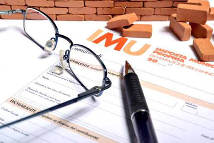 IMU sulla prima casa: l’esenzione spetta sempre al possessore che vi risieda e vi dimori abitualmente