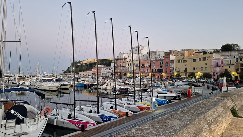 Rotta su Procida per lo scudetto a squadre regionali di vela
