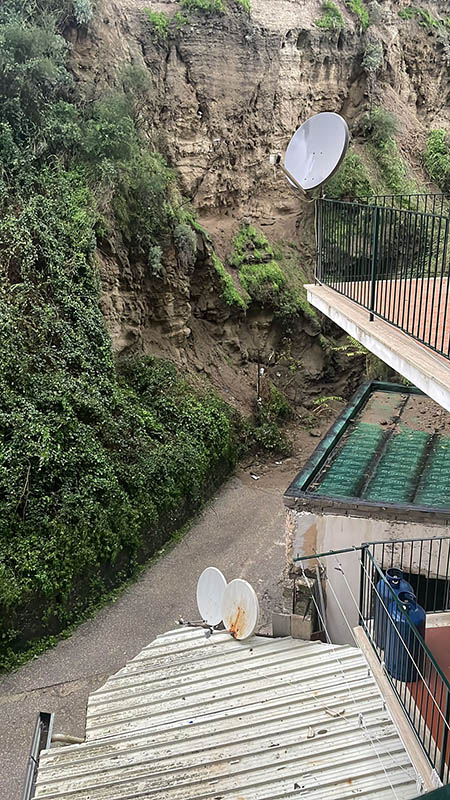 Lacco Ameno, frane a Via Pannella (video)