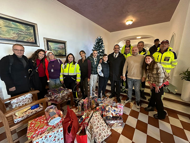 Fratelli d’Italia Bacoli: Oggi la consegna dei doni a bambini di Casamicciola vittime dell’alluvione