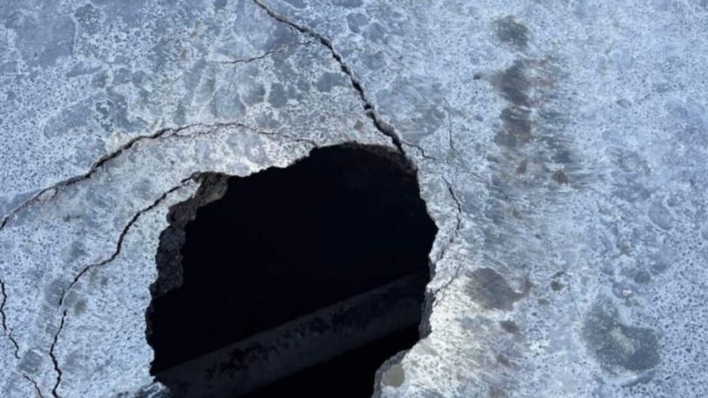 Piccola voragine a Casamicciola all’altezza del Pio Monte della Misericordia