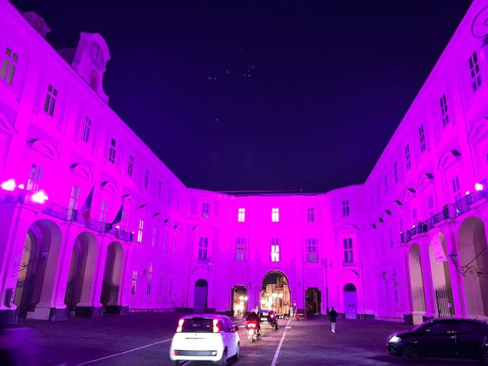 Epilessia, una settimana di eventi per infrangere lo stigma. Piazze e monumenti si tingono di viola