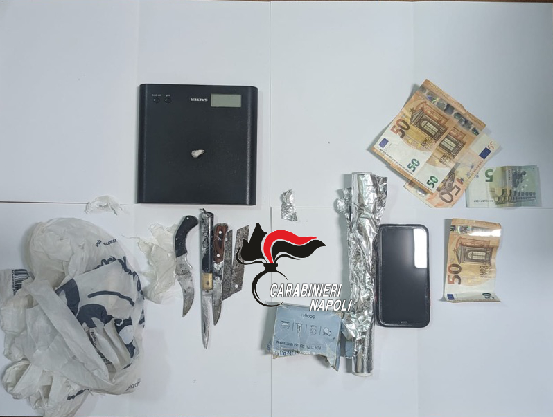 Ischia: Spaccio in via G.B. Vico. Carabinieri arrestano una 25enne