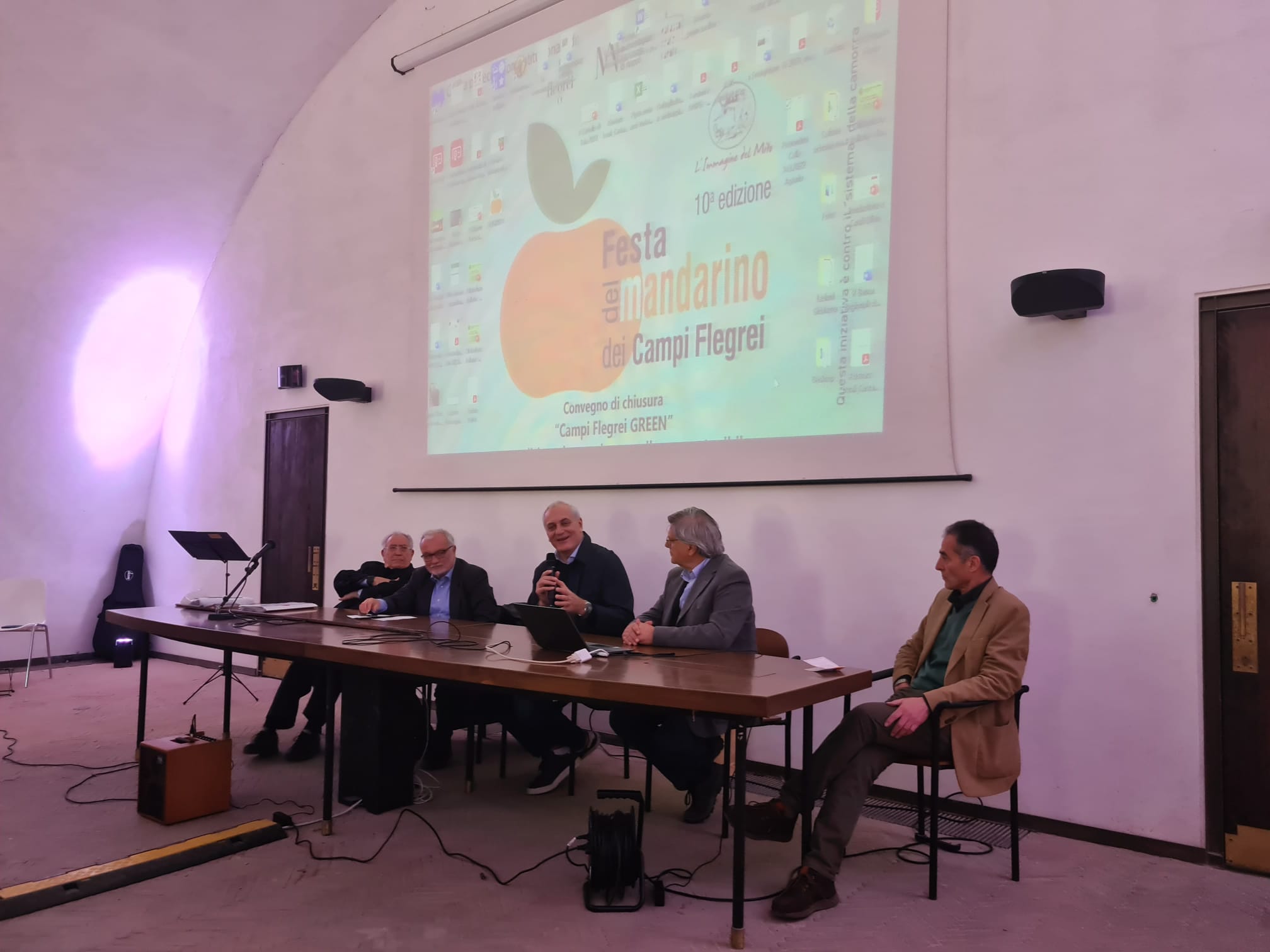 Mandarino e Campi Flegrei Green: scienza e territorio a confronto al Castello di Baia