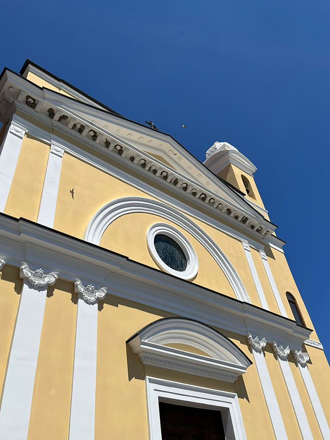 Aria di primavera e a Barano ritornano le Rondini
