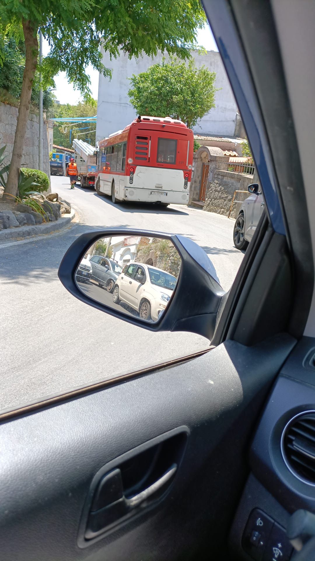 Buonopane. Nei paesi civili, l’asfalto viene steso di notte e non di giorno