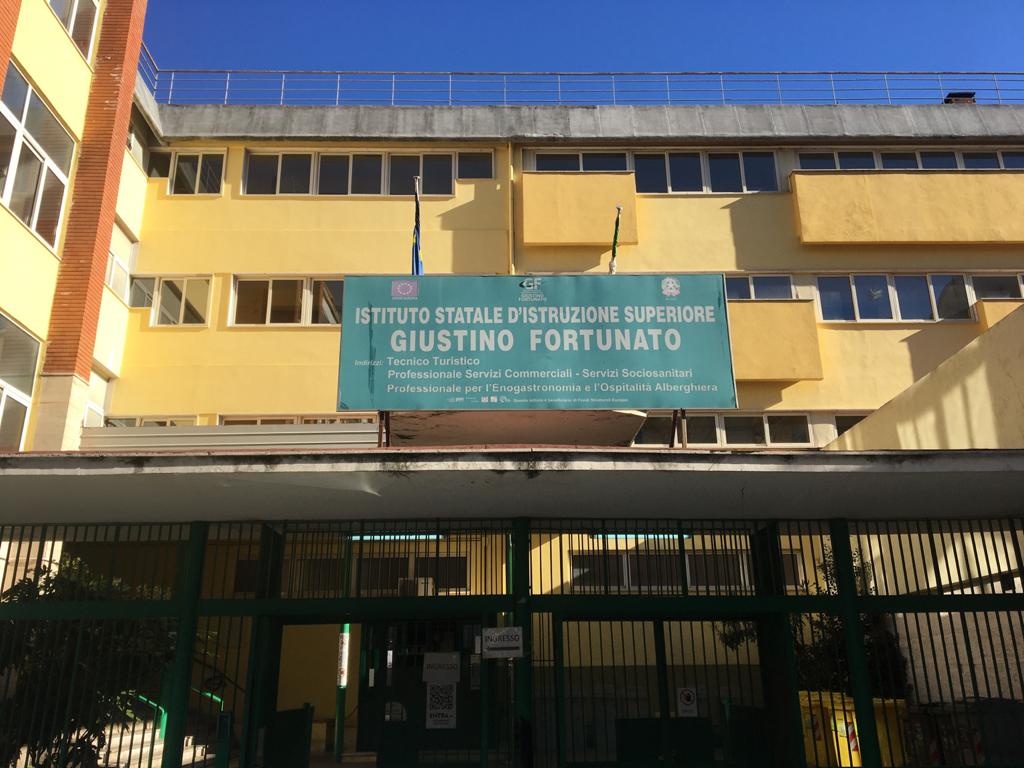 Controlli dei Carabinieri all’insegna della legalità nel “fortino” della cultura