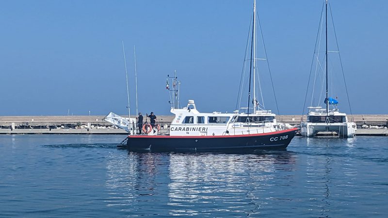 Ischia e Procida: Controlli dei carabinieri alle imbarcazioni