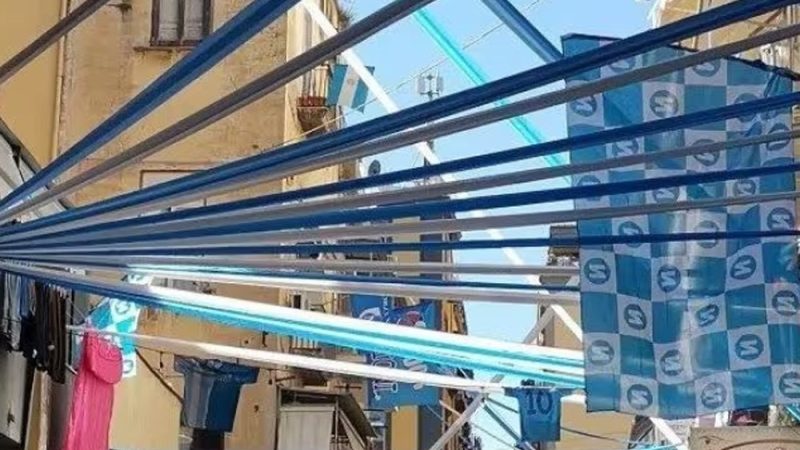 Rimozione degli striscioni azzurri dalla città di Napoli, Tavolo Tecnico a Palazzo San Giacomo