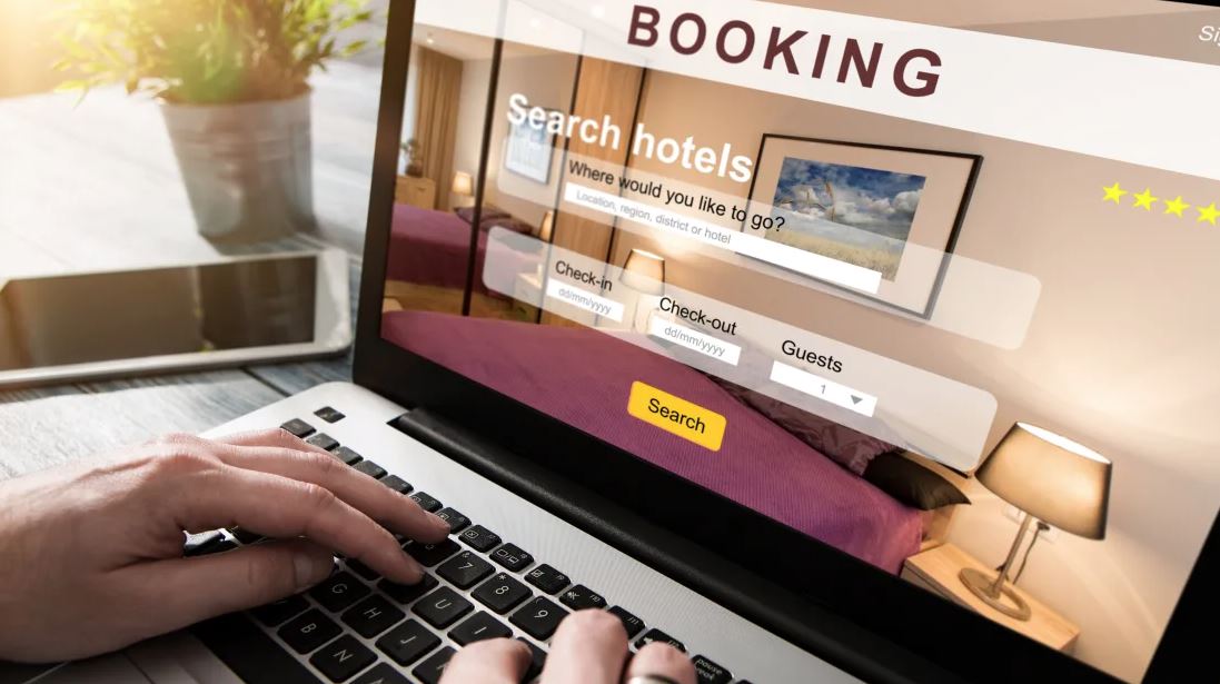 Estate 2023: Polizia Postale e Airbnb al fianco dei consumatori per una vacanza senza sorprese