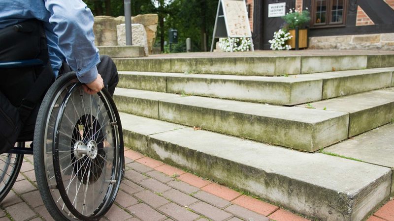 TROPPE BARRIERE ARCHITETTONICHE SULL’ISOLA D’ISCHIA. PARTE LA PETIZIONE